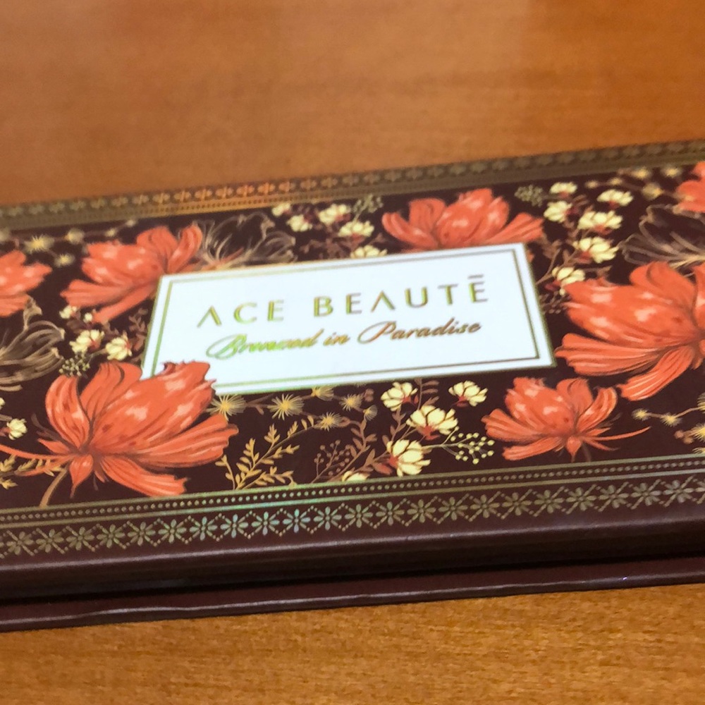 Ace  beaute bronzer palette